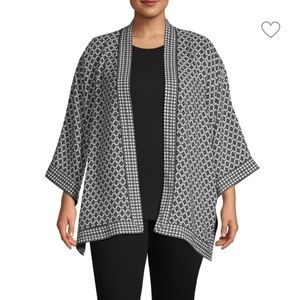 Max Studio Black & White Plus Crepe Kimono in Women's Size 2X
